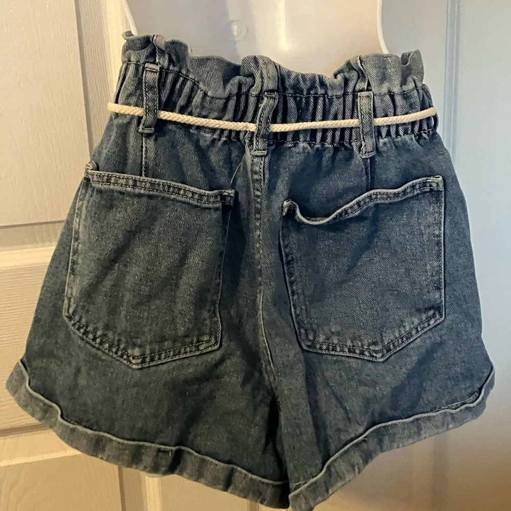 PacSun Mom Jean Short - Picture 6 of 7